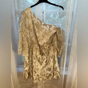 Rachel Zoe one sleeve mini dress, cream with gold pattern.